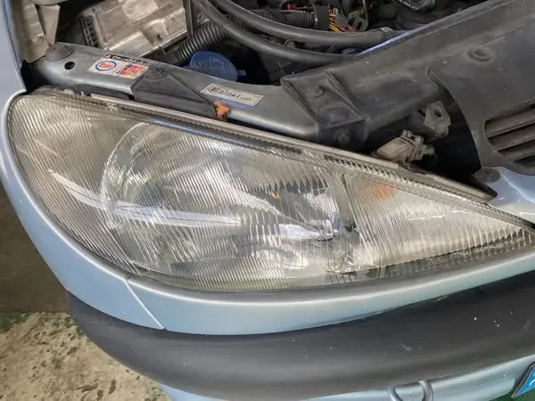 peugeot 206 renovation optique phare (4)